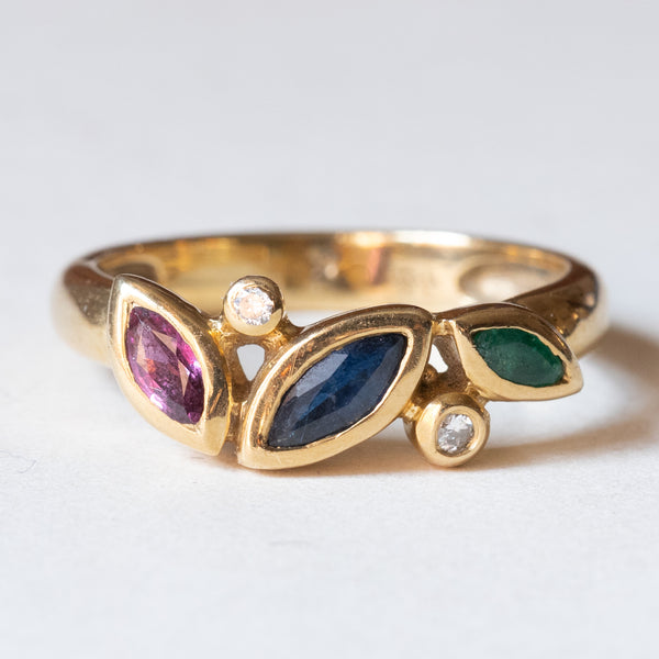 Anello vintage in oro 14K con rubino, smeraldo, zaffiro e diamanti (0.05ctw ca.), anni ‘70/‘80