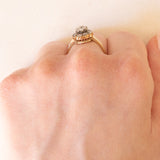 Antiker Gänseblümchen-Ring aus 14 Karat Gelbgold und Silber mit Diamanten aus der Mitte der alten Mine (ca. 0.40 ct) und Rosetten-Seitendiamanten, 10er Jahre