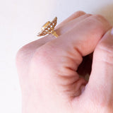 Französischer Vintage Navette-Ring aus 18 Karat Gelbgold und 18 Karat Weißgold mit Saphir und Diamant (ca. 0.24 Karat), 60er