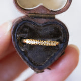 Vintage 18K gold ring with diamonds (0.09ctw approx.), 1960s