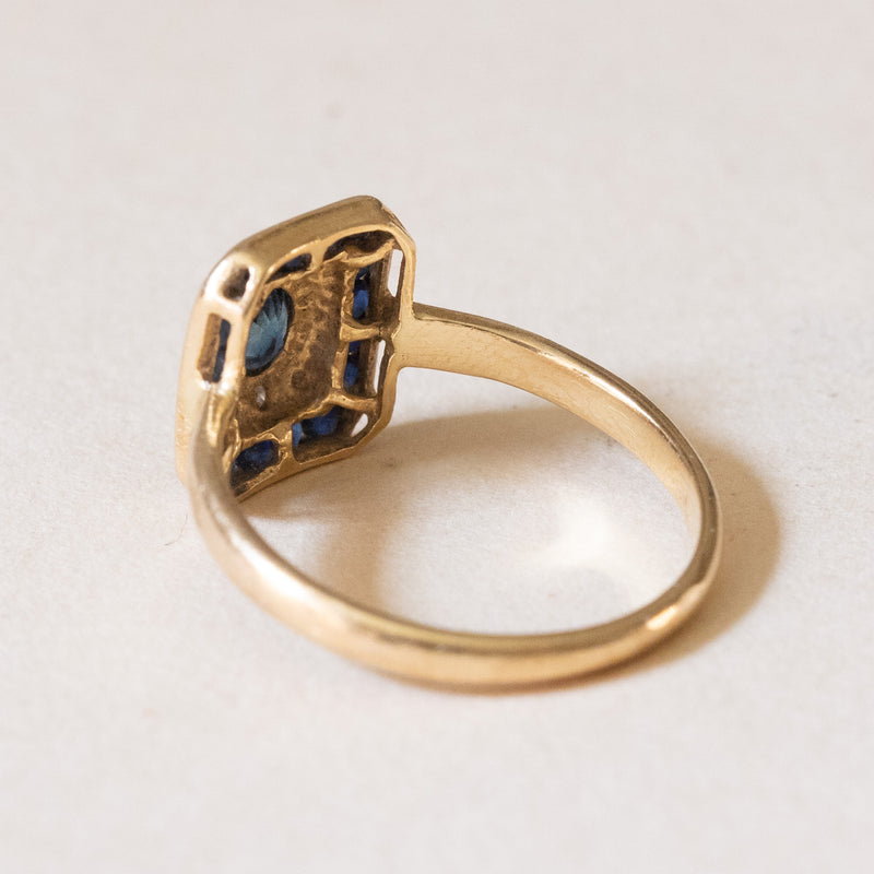 Anello vintage in oro 18K con zaffiri e diamanti, anni ‘40/‘50
