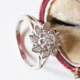 Vintage Gänseblümchenring aus 18 Karat Weißgold mit Diamanten (ca. 0.30 ctw), 60er Jahre